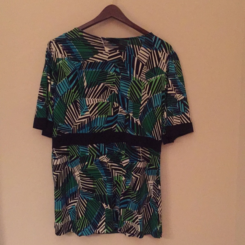 Ladies blouse - Picture 3 of 3